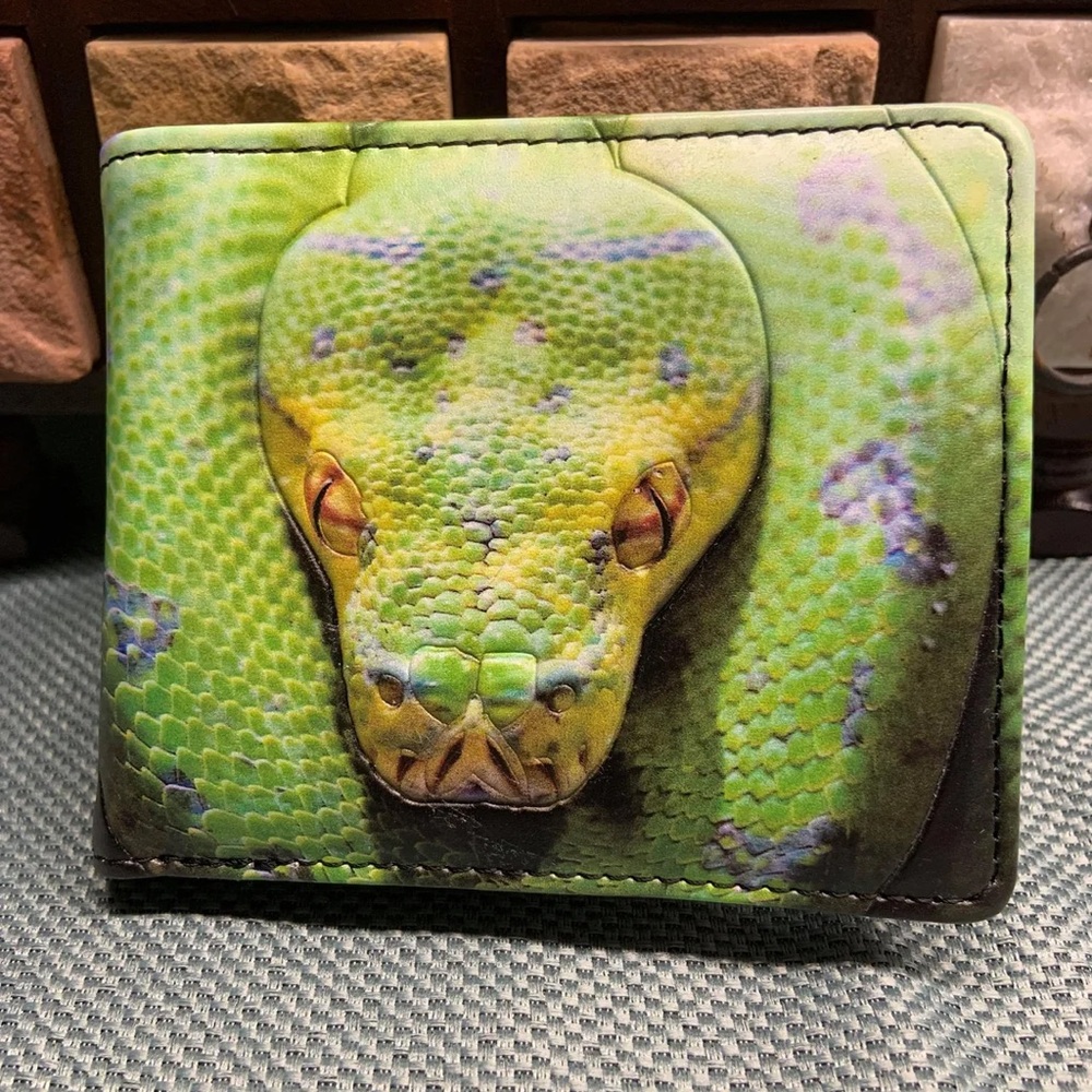 Men’s Wallet : Green Tree Python Snake